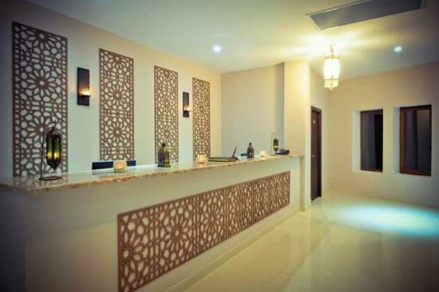 Karvan Palace - Photo2