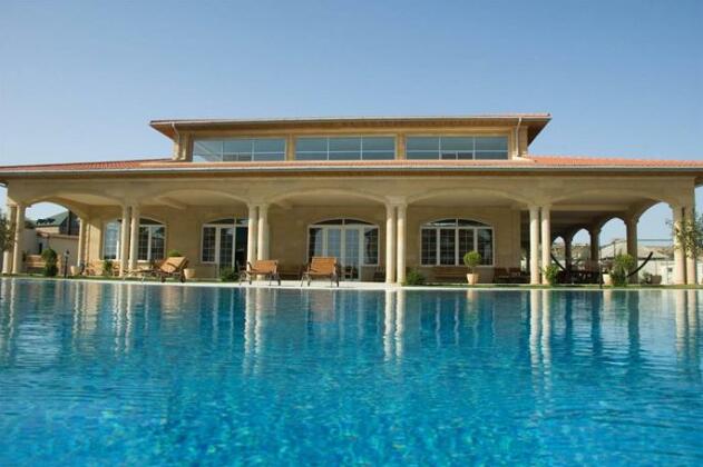 Sea Breeze Resort and Residences