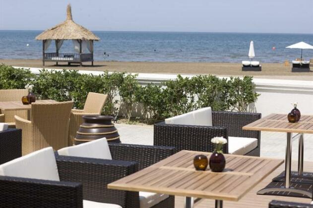 Sea Breeze Resort and Residences - Photo2