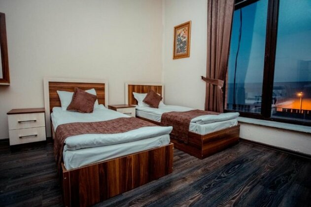 Grand Qafqaz Hostel - Photo4