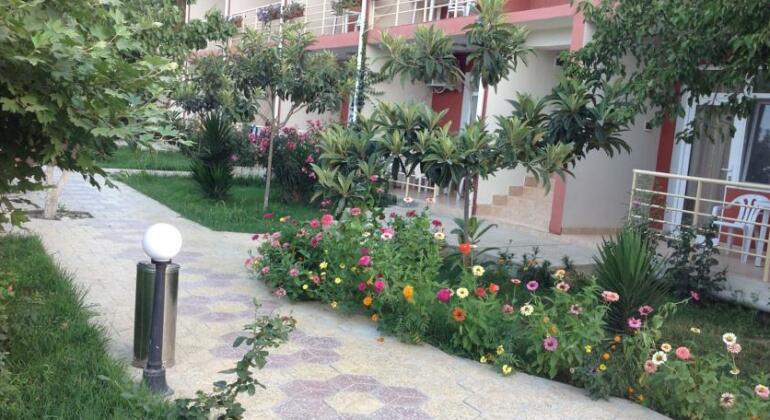 Pavilion Guest House - Photo4
