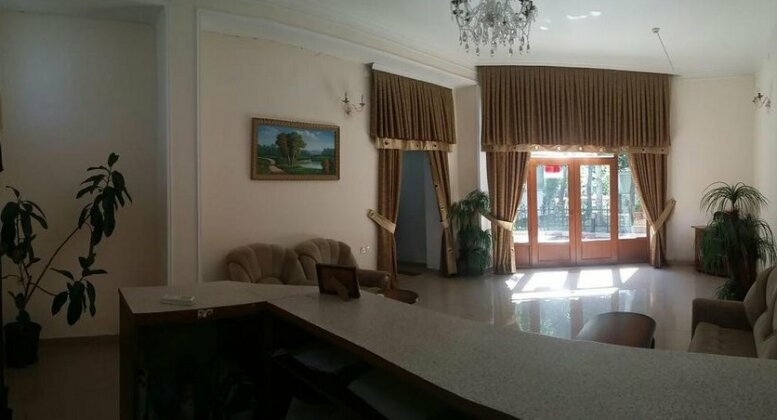 FM Hotel Shaki - Photo2