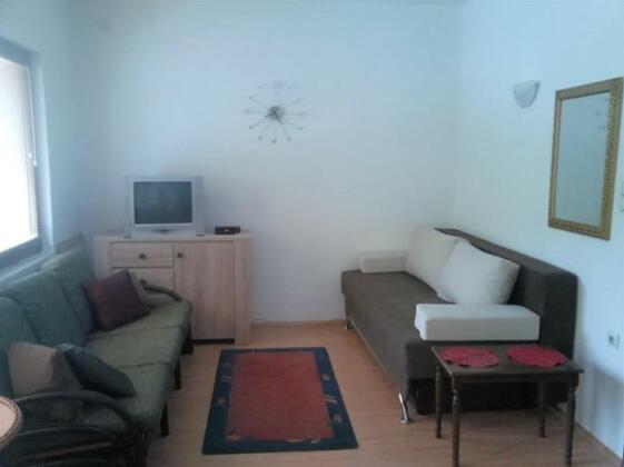 Guesthouse Ema - Photo2