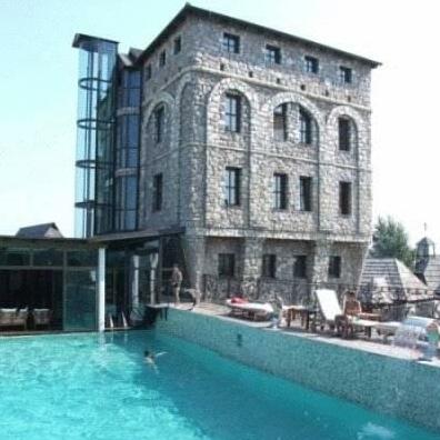 Etno selo Stanisici & Hotel Pirg