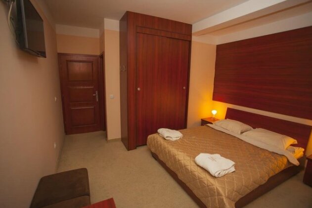 Hotel Board - Photo5