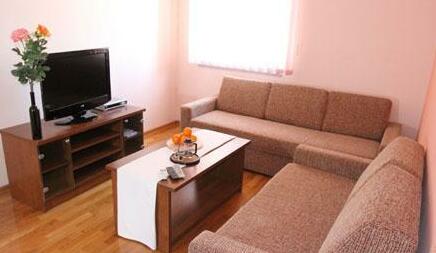 Beatus Apartments - Photo2