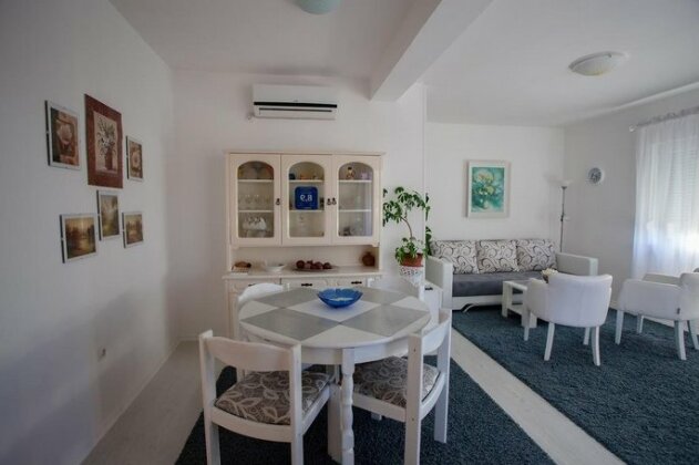 Apartment Cernica - Photo2