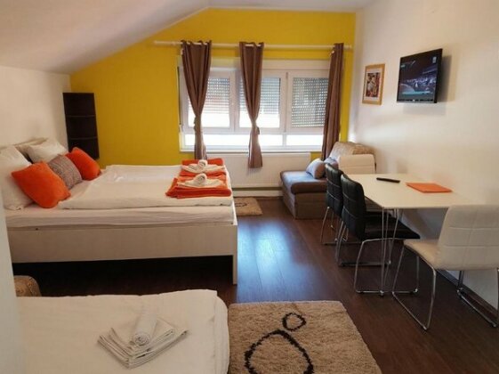 AppleLine Apartments - Photo5