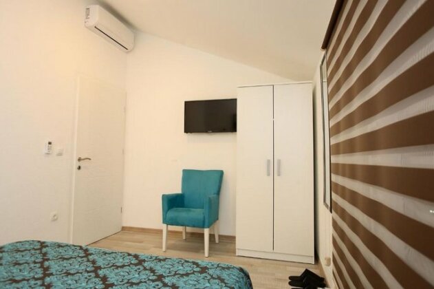 Central Located Guest House - Photo4