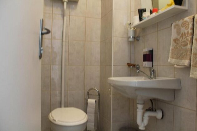 Full View - Photo2