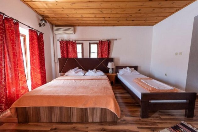 Guest House Mostar Terrace - Photo5