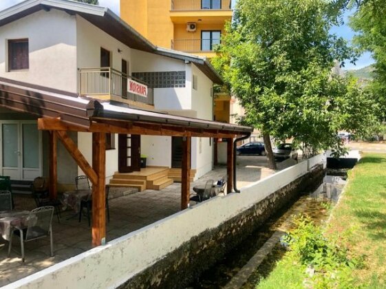 Guest House Savat - Photo2