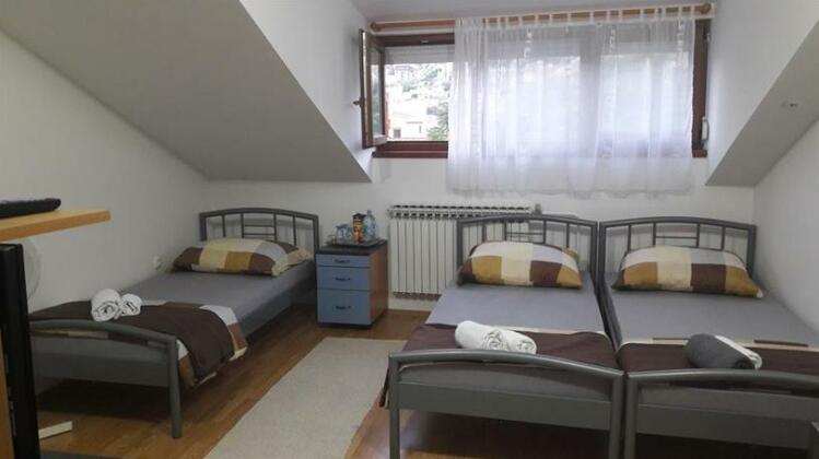 Guest House Stari - Photo3