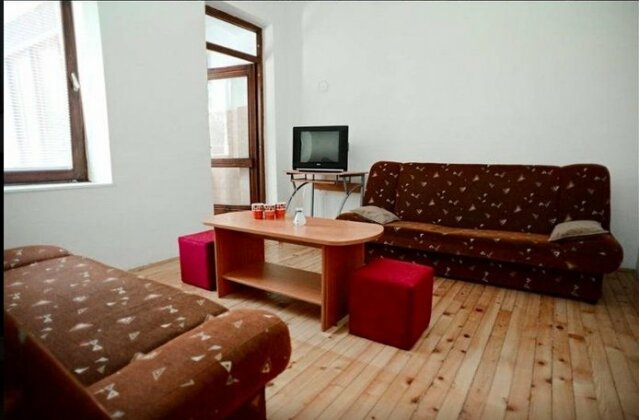 Guesthouse Max - Photo2