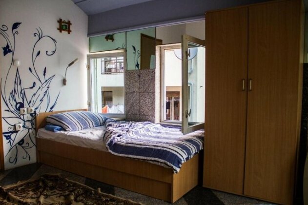 Hostel Backpackers - Photo4