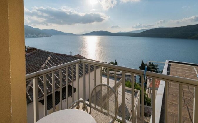 Ankica & Anamarija Apartments - Photo2