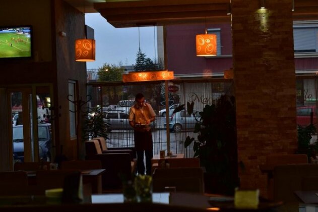 Business Hotel Prijedor - Photo4