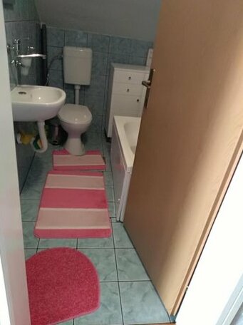 Adela Visoko Rooms - Photo4