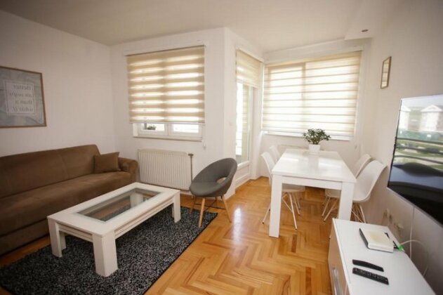 Apartmani Resident 21 - Photo2