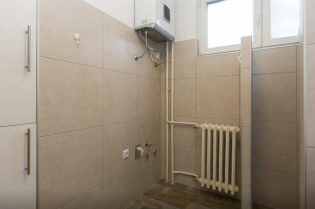 Apartment Center 2 - Photo3