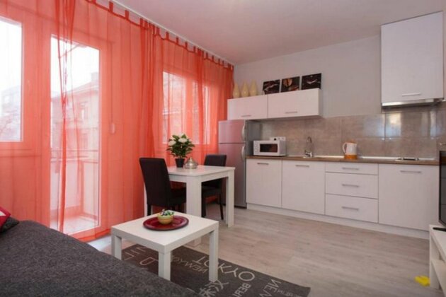 Apartment Center 2 - Photo4