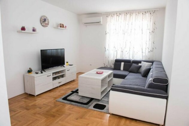Apartment Gray - Photo3