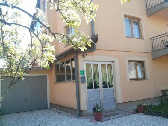 Apartment near the Airport Sarajevo - Photo2