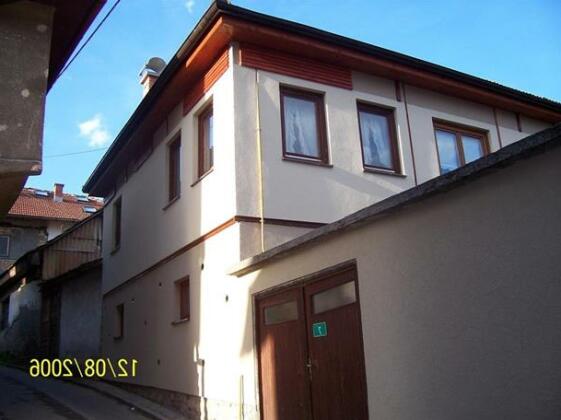 Photo 3