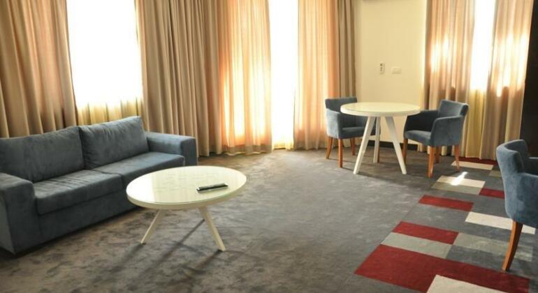 Boutique Bristol Hotel - Photo5