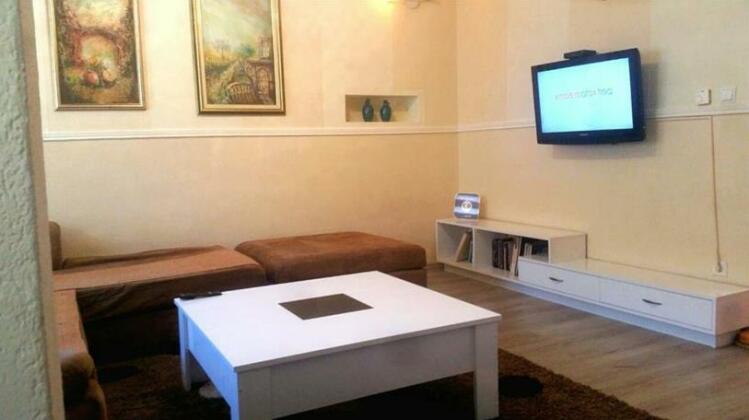 BTO Holiday Home - Photo2