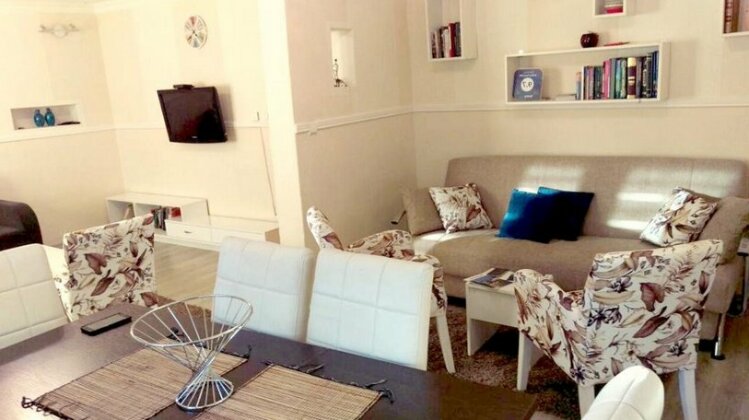 BTO Holiday Home - Photo4
