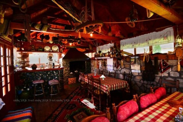Guesthouse Sadrvan Ravne - Photo2