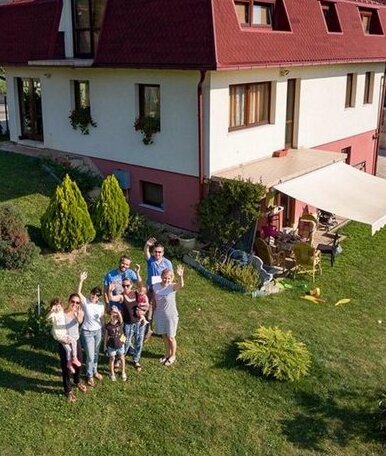 Holiday home with garden - Photo2