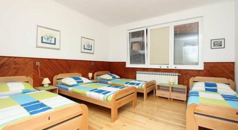 Hostel Lucky - Photo3