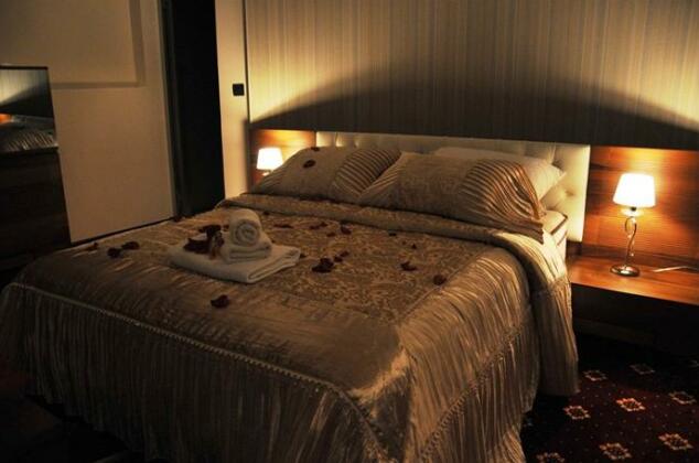 Hotel Espana Sarajevo - Photo4
