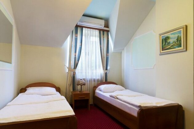 Hotel Sunce Sarajevo - Photo4
