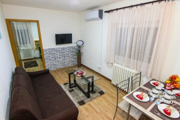 Kolodvorska Apartman 2 inclusive private garage - Photo2