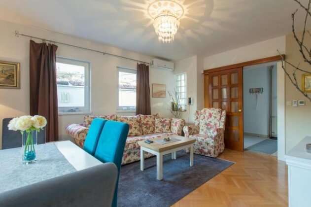 L&A Holiday Home - Photo2