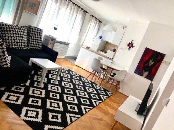 Layla's Home - Photo2