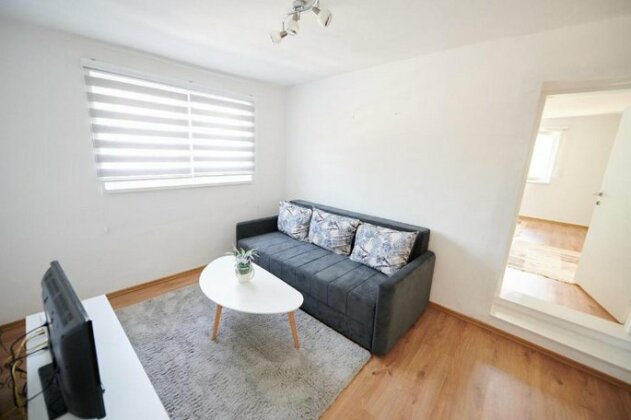 Lovely House Apartment Sarajevo - Photo2