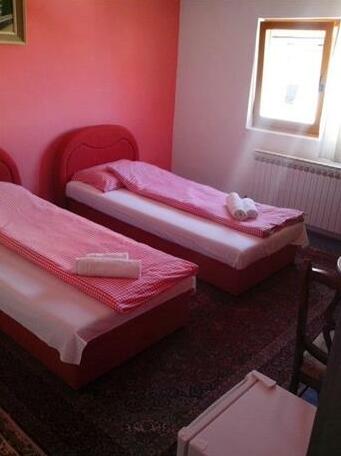Mahala Guesthouse - Photo4