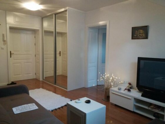 Main Street Apartment Sarajevo - Photo5