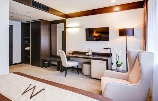 Malak Regency Hotel - Photo3