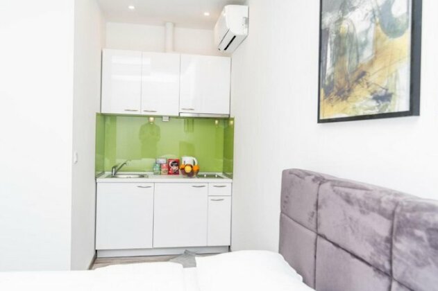 Modern Apartment in the Heart of the City Center - Photo4