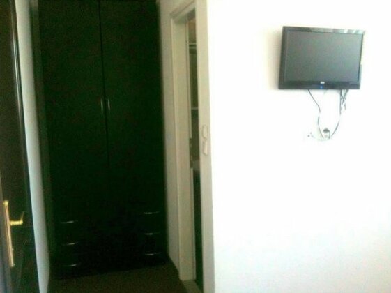 Motel Boss - Photo3