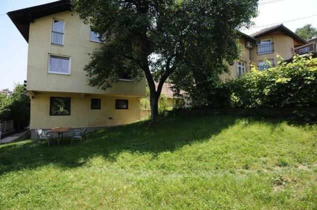 Photo 4