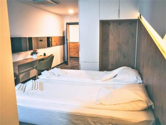 Orange Hotel Sarajevo - Photo5