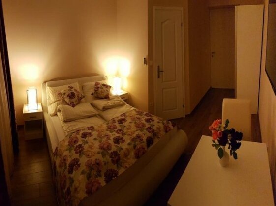 Promenade Inn - Photo3