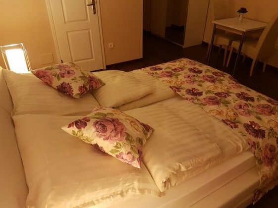 Promenade Inn - Photo4