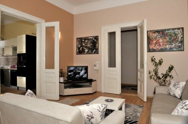 Tesla Apartment - Photo4